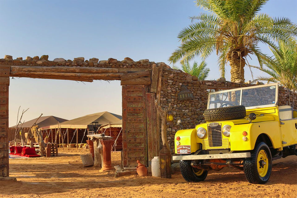 Why the desert in Dubai is 10 degrees cooler than the city